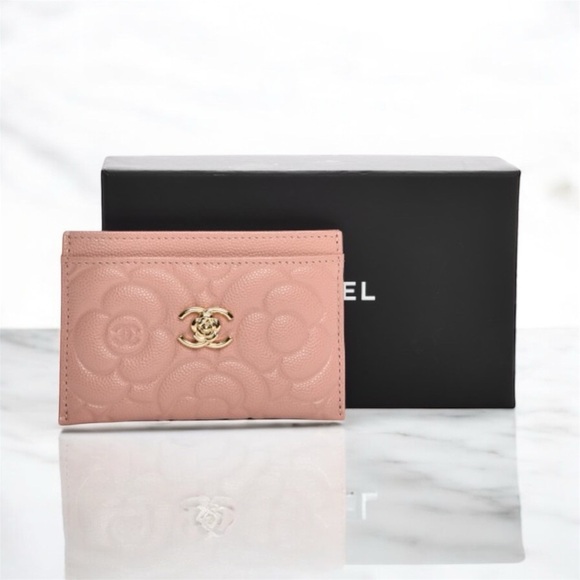 Chanel Pink Quilted Leather Wallet - Picture 1 of 10